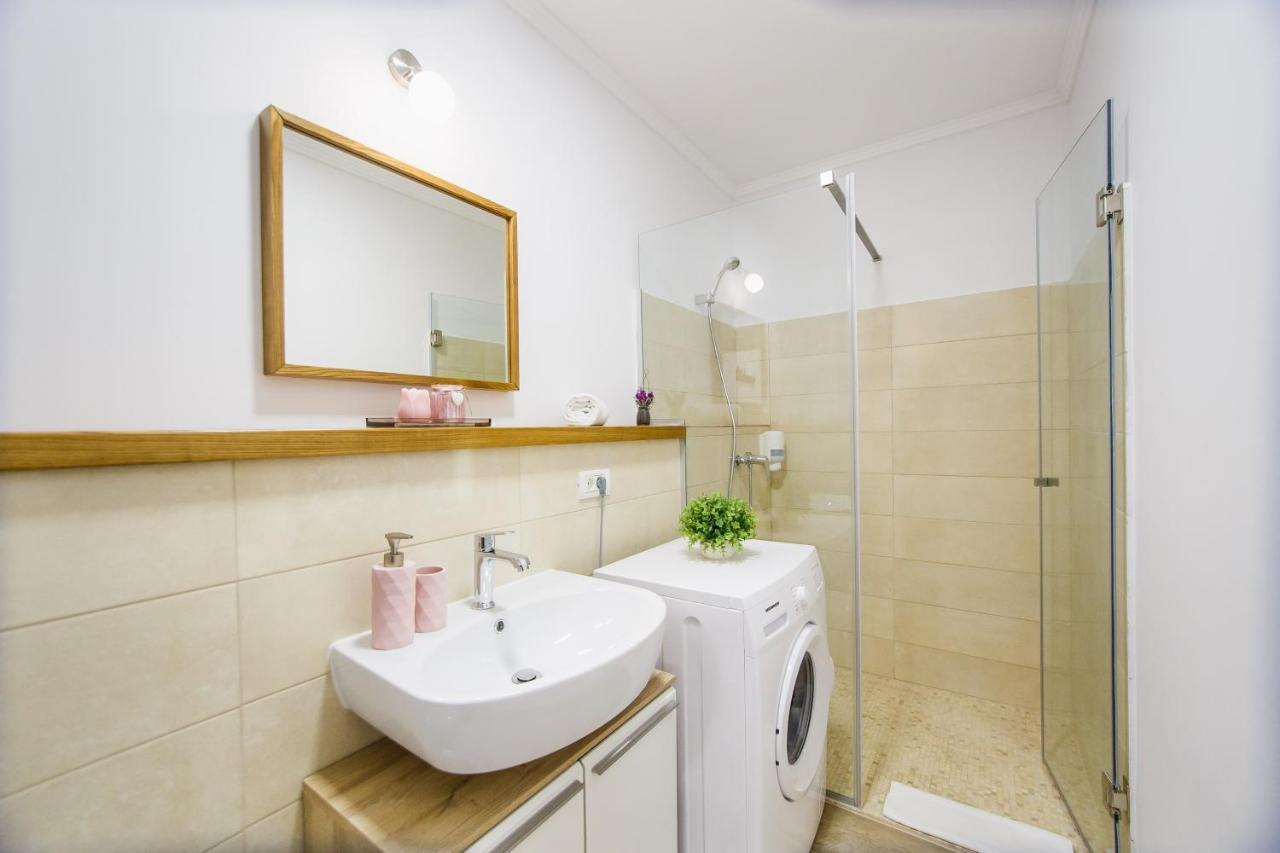 Lovely Home At West Residence Oradea Dış mekan fotoğraf